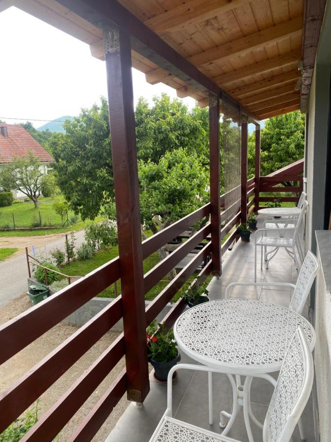 Apartman Laura Смолянаць Екстер'єр фото