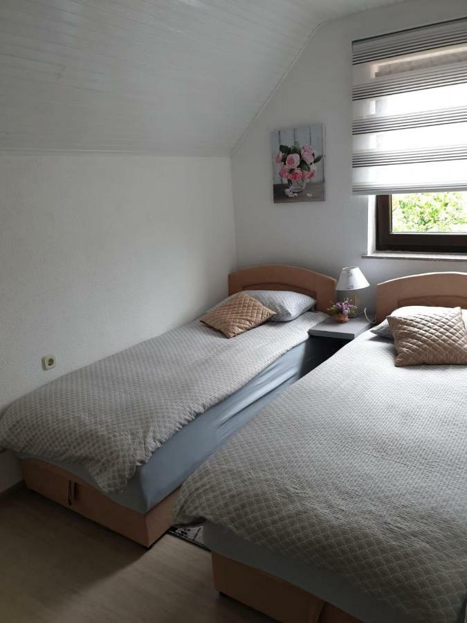 Apartman Laura Смолянаць Екстер'єр фото