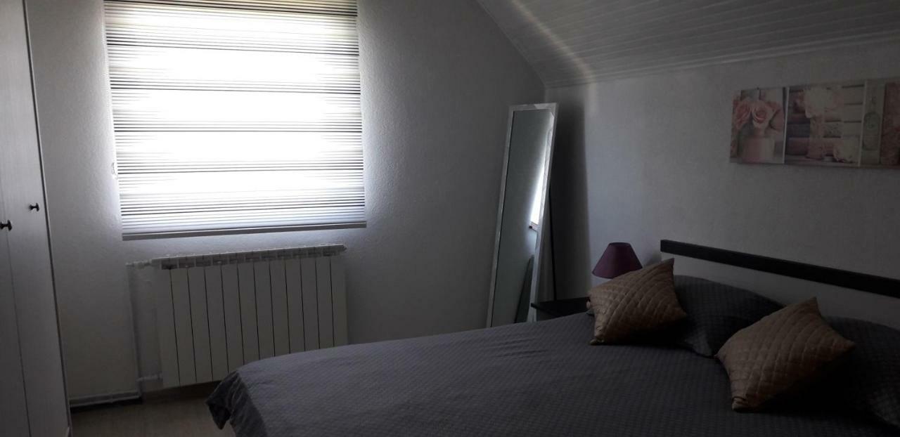 Apartman Laura Смолянаць Екстер'єр фото
